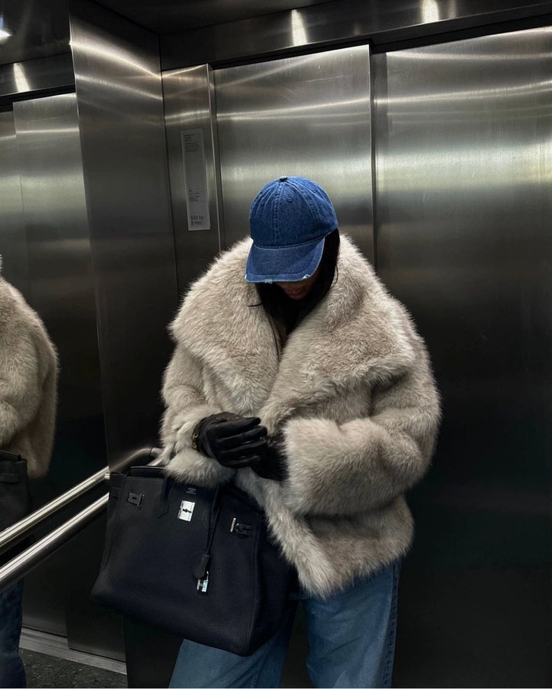 Viraler Faux Fur Coat