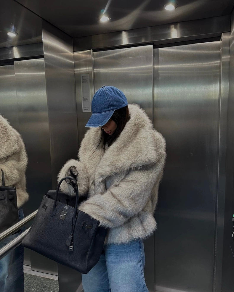 Viraler Faux Fur Coat