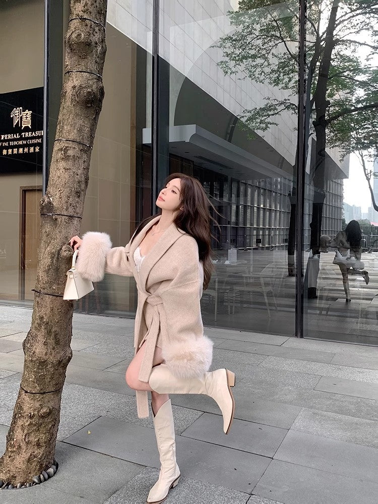 Viraler Faux Fur Sleeve Coat