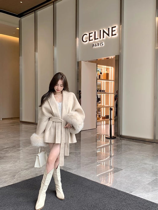 Viraler Faux Fur Sleeve Coat