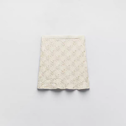 Eleganter Zweiteiler mit Perlendetail