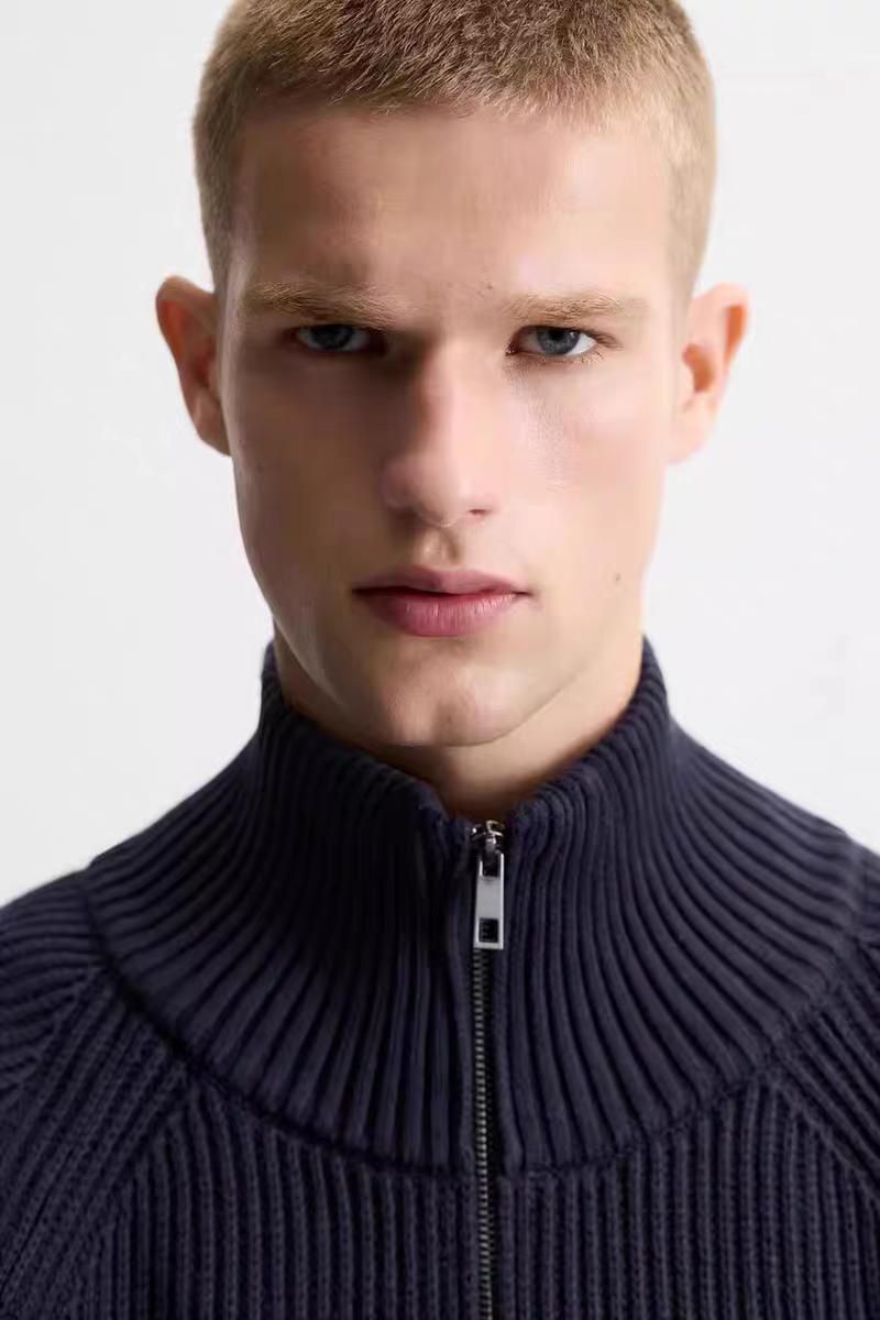 Half-Zipper Ripstrick
